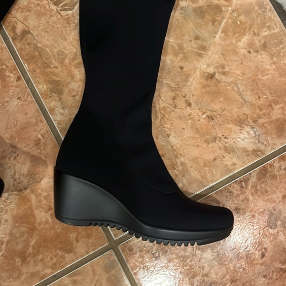 Tall rain resistant Boots - Picture 4 of 6